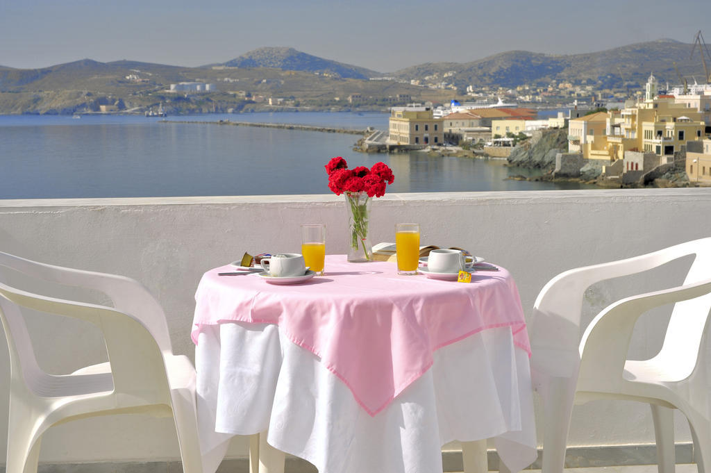 Sea Colours Rooms & Apartments Ερμούπολη Δωμάτιο φωτογραφία