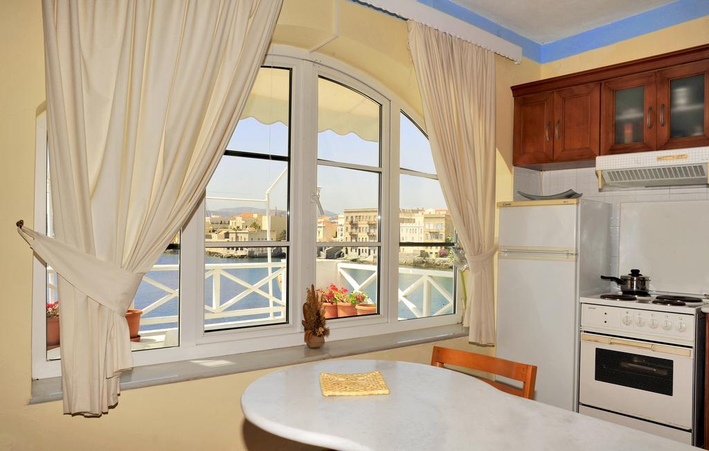 Sea Colours Rooms & Apartments Ερμούπολη Δωμάτιο φωτογραφία