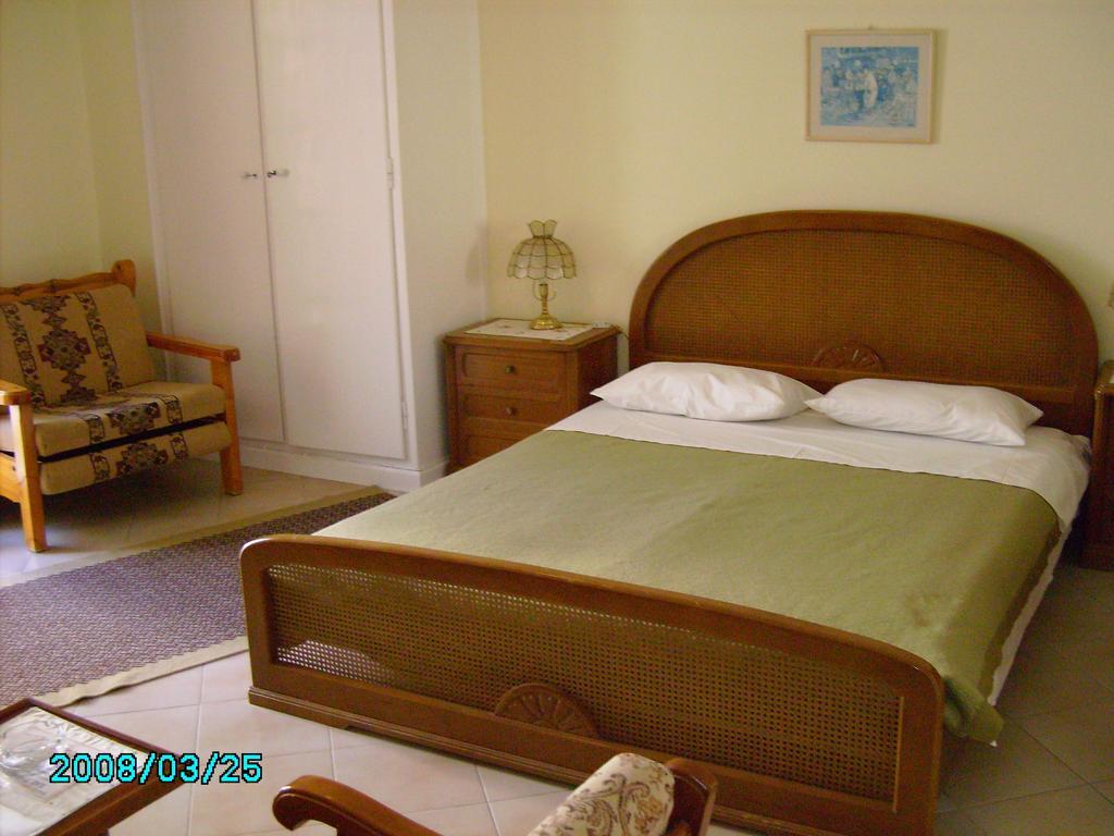 Sea Colours Rooms & Apartments Ερμούπολη Δωμάτιο φωτογραφία