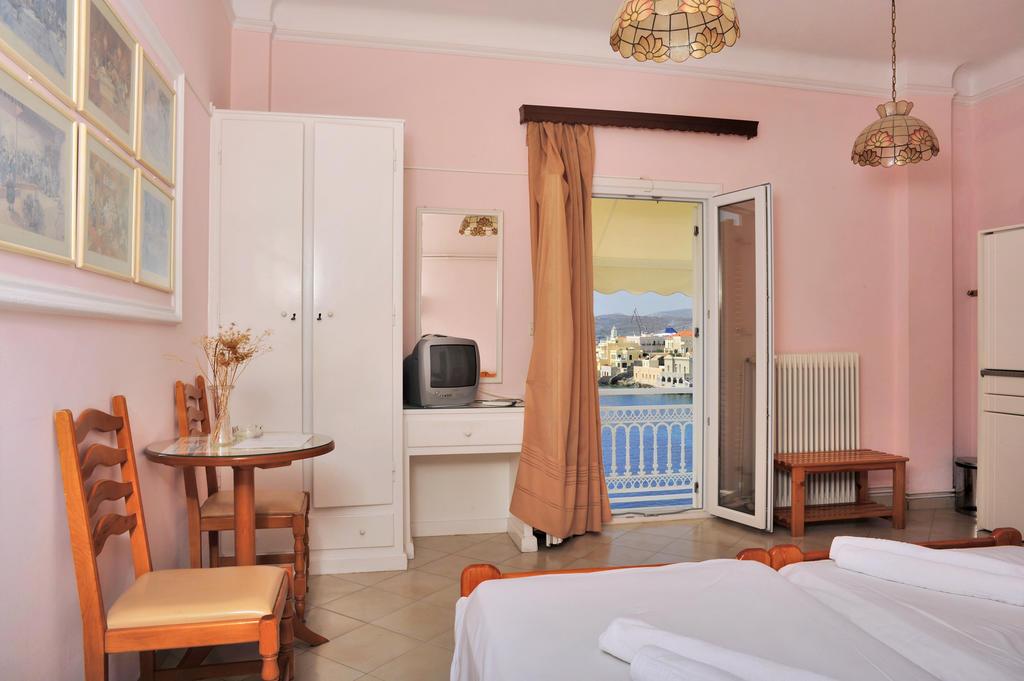 Sea Colours Rooms & Apartments Ερμούπολη Εξωτερικό φωτογραφία