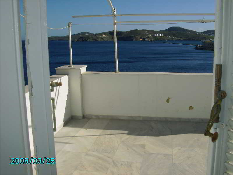 Sea Colours Rooms & Apartments Ερμούπολη Εξωτερικό φωτογραφία